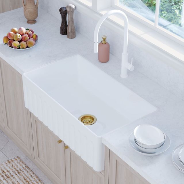 Shop Fienza Kaya Pull Out Sink Mixer Matte White  228108MW - The Blue Space