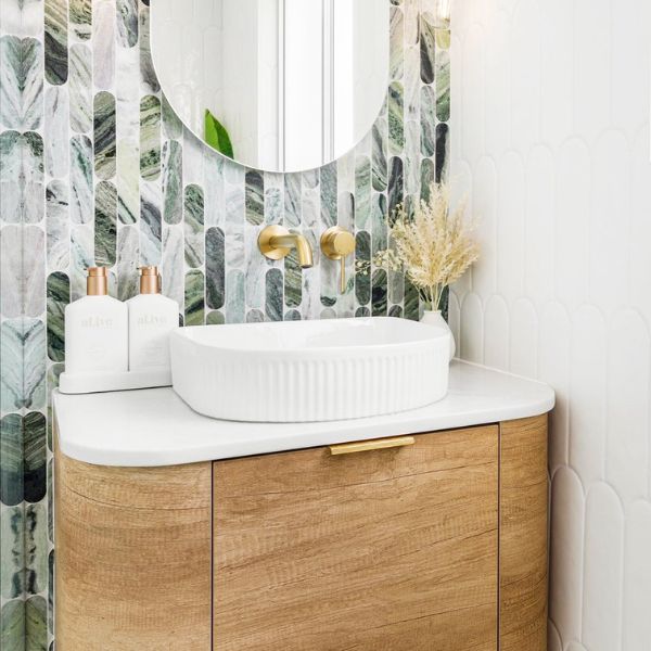 Otti Bondi 600mm Wall Hung Curve Vanity Natural Oak with Cloudy Carrara Stone Top